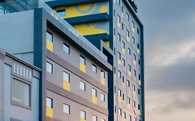 Yello Hotel Harbour Bay
